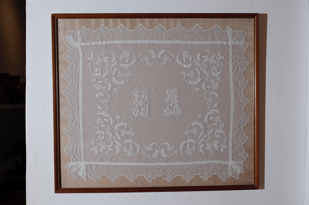 Embroidered pillowcase