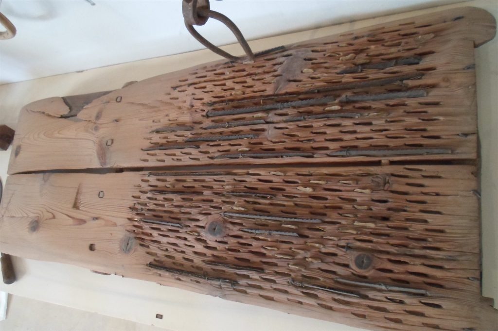 Threshing sledge - volosiros